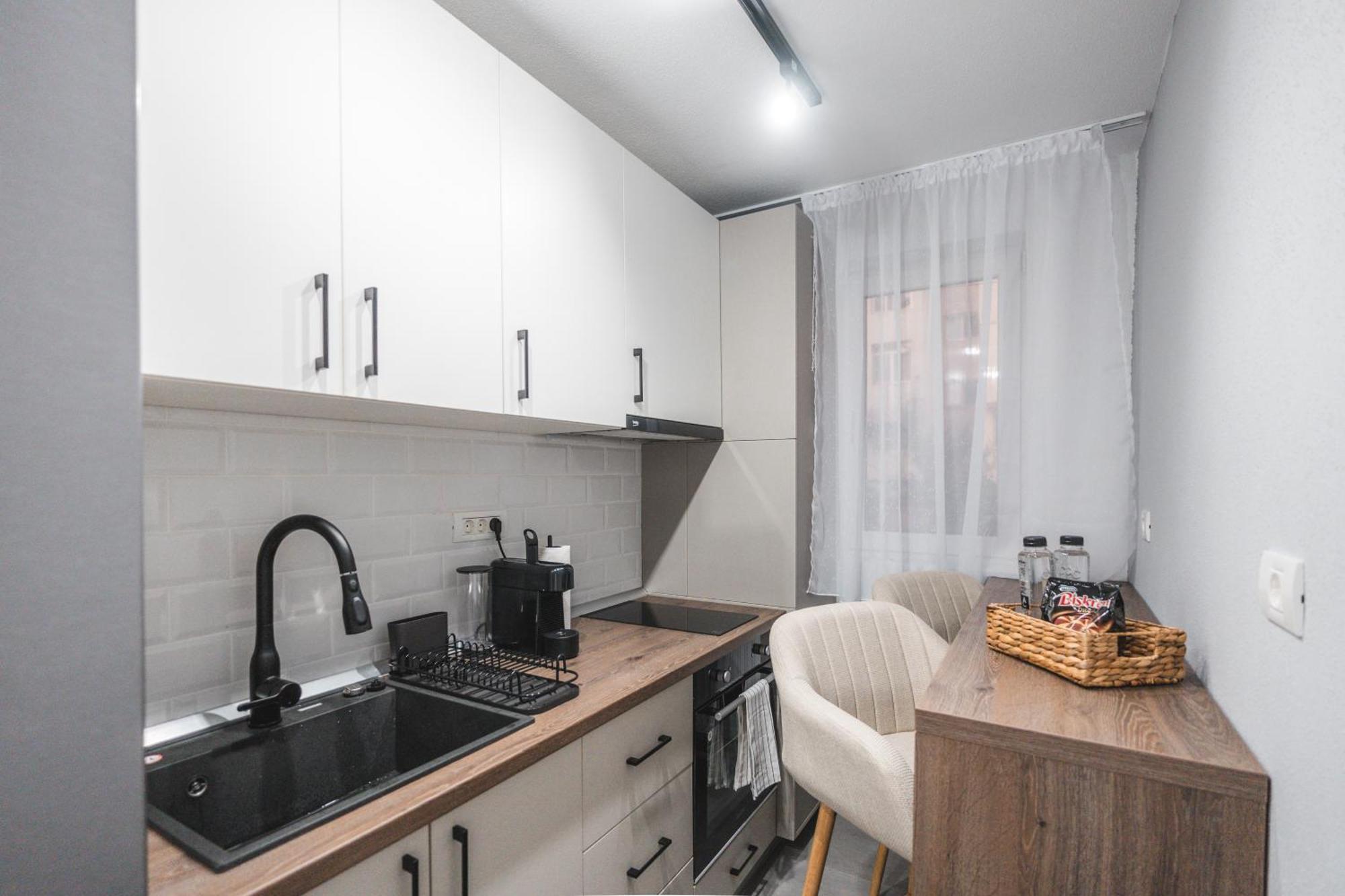 Apartament Iulia Si Alex Curtea de Argeş Eksteriør bilde
